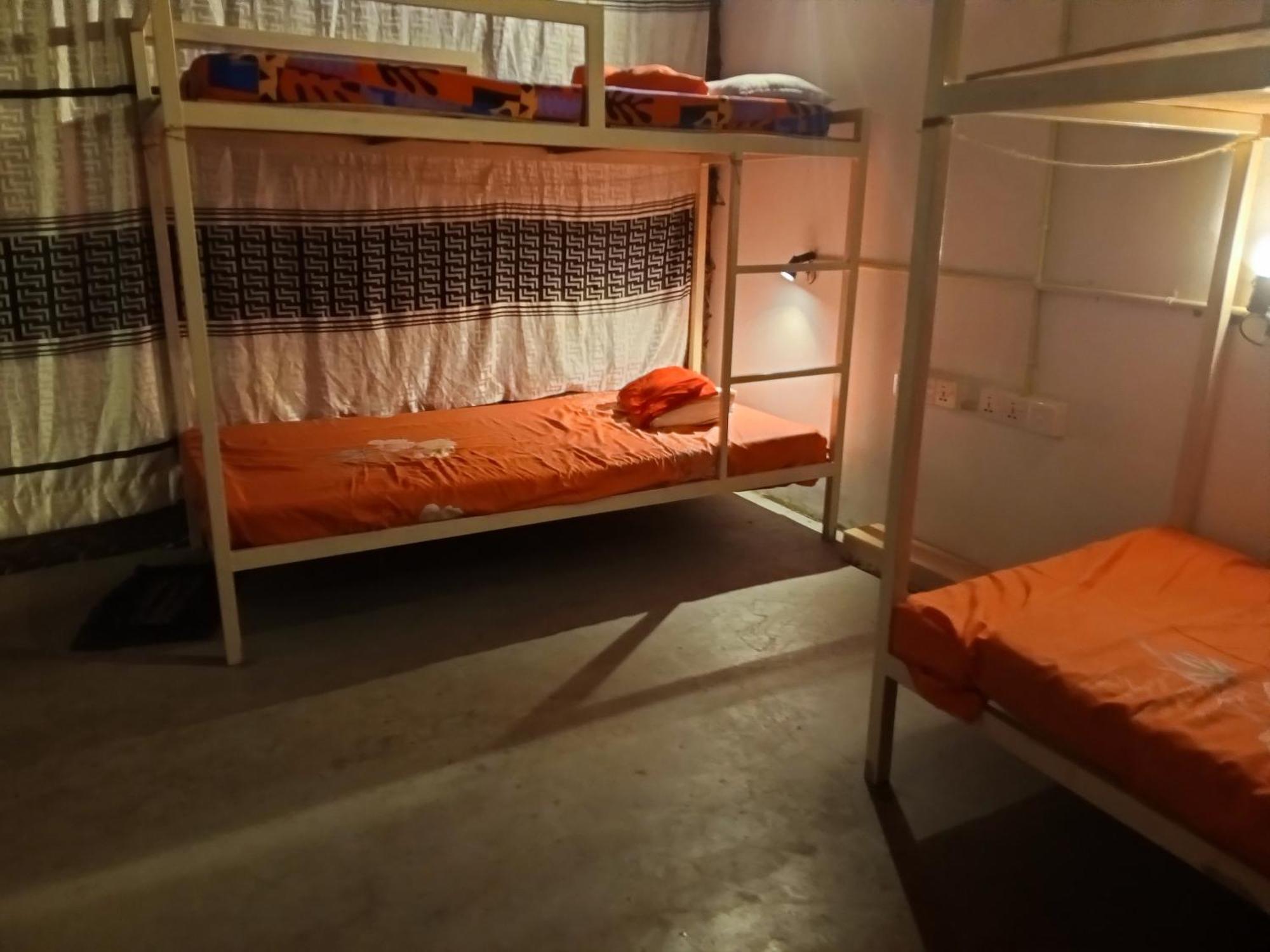 Surfing Lion Hostel 阿鲁甘湾 外观 照片