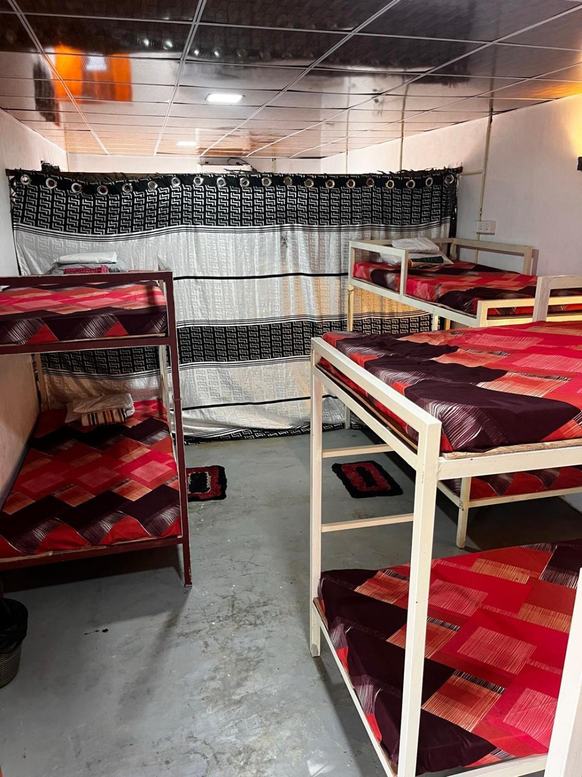 Surfing Lion Hostel 阿鲁甘湾 外观 照片