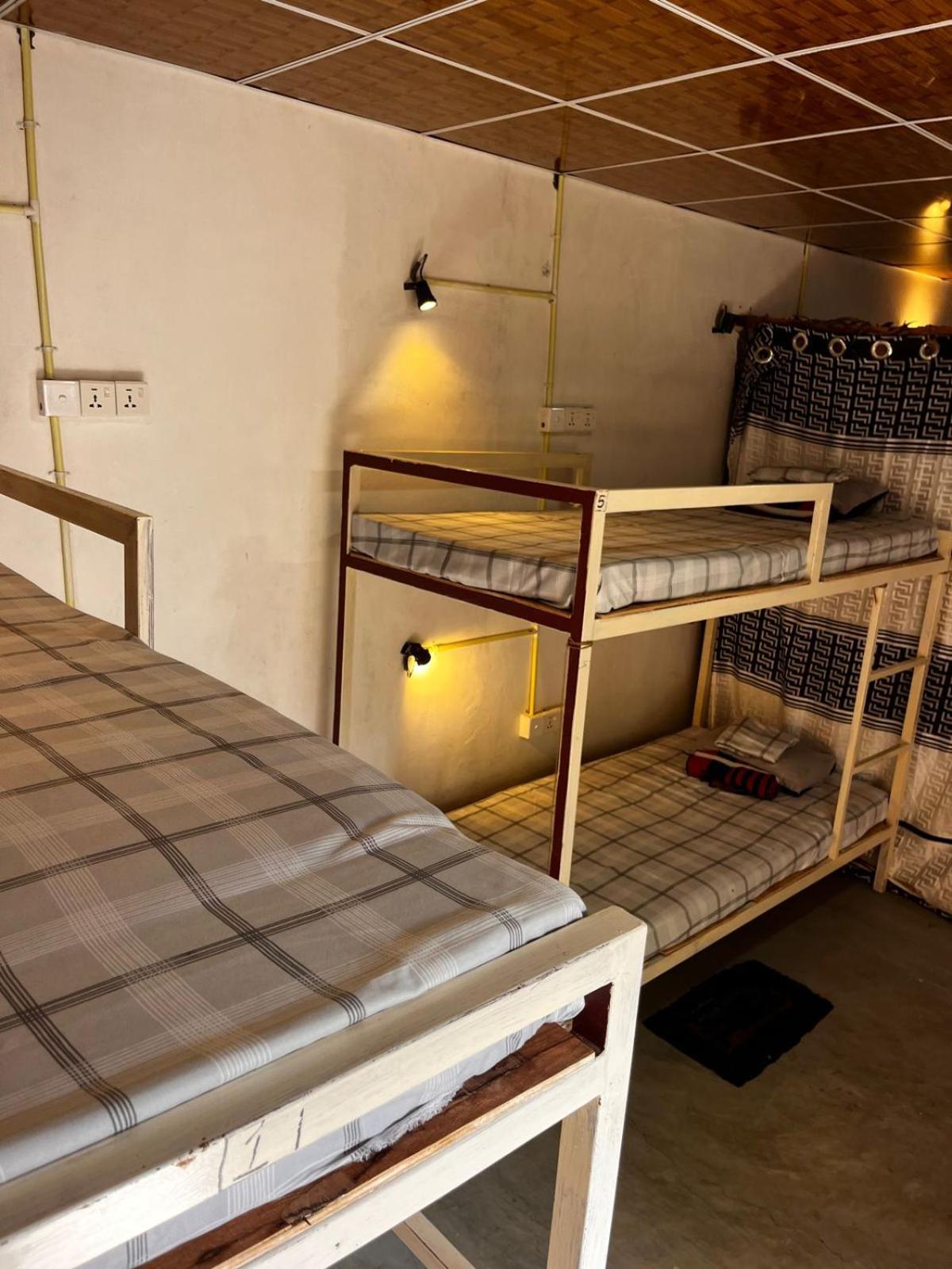 Surfing Lion Hostel 阿鲁甘湾 外观 照片
